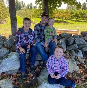 Meet your Posher, Brett